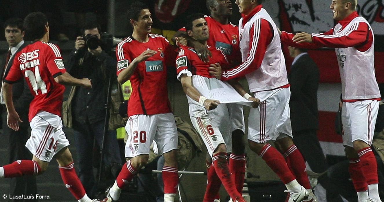Benfica defronta Liverpool nos quartos-de-final