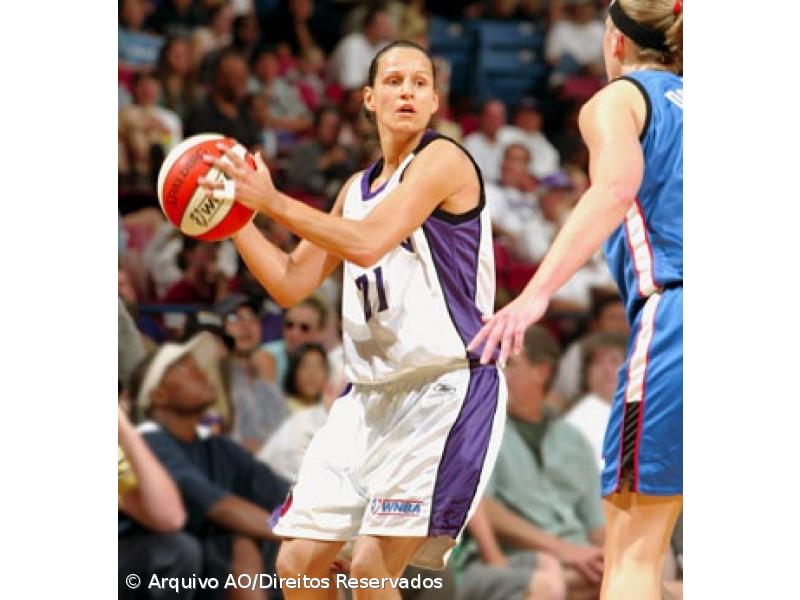 Ticha Penicheiro Vai Entrar No Hall Of Fame Do Basquetebol Feminino Nos Eua Acoriano Oriental