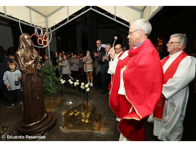 Mother Teresa of the Azores and 'Lord Holy Christ of the Miracles