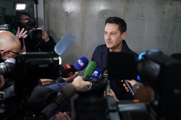 Rui Rocha acusa PSD e PS de "ataque à democracia" com rejeição de debates