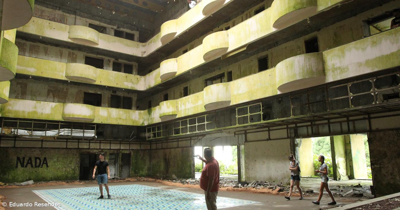 Visita Guiada A Hotel Abandonado Nos Açores Quer Despertar Consciências Açoriano Oriental 4185